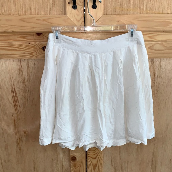 Sim & Sam fully lined mini skirt size M - Picture 2 of 3